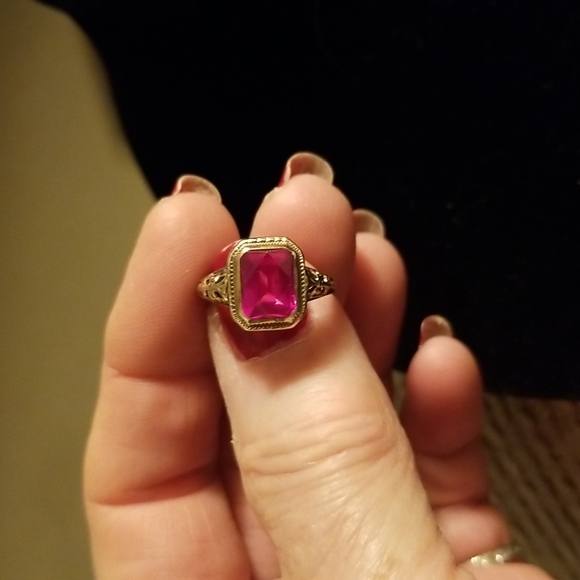 Vintage 1860s Gold Filigree Pink Glass ring - Picture 6 of 12